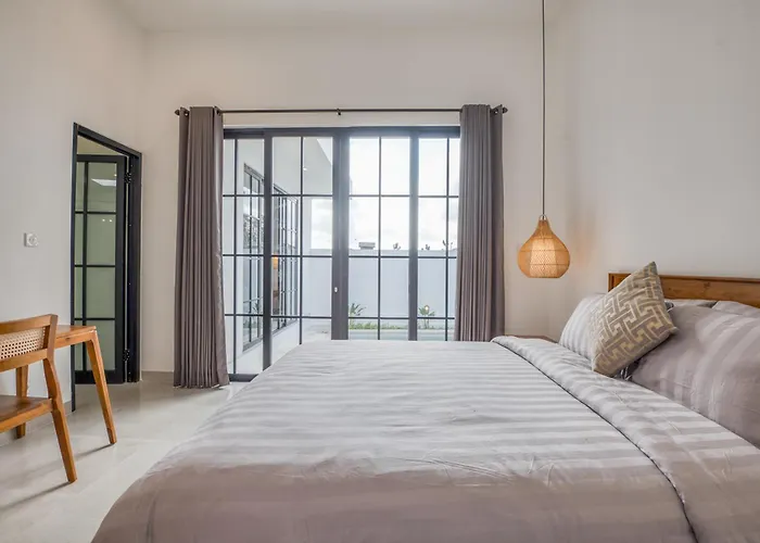 2 Bedroom & Office In The Heart Of Pererenan Villa