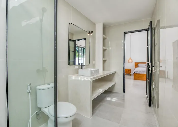 2 Bedroom & Office In The Heart Of Pererenan Villa Canggu